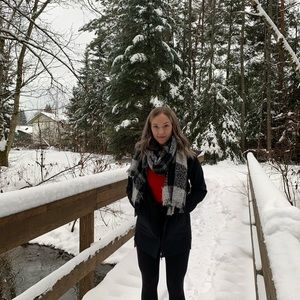 Meet your Posher, Natalie